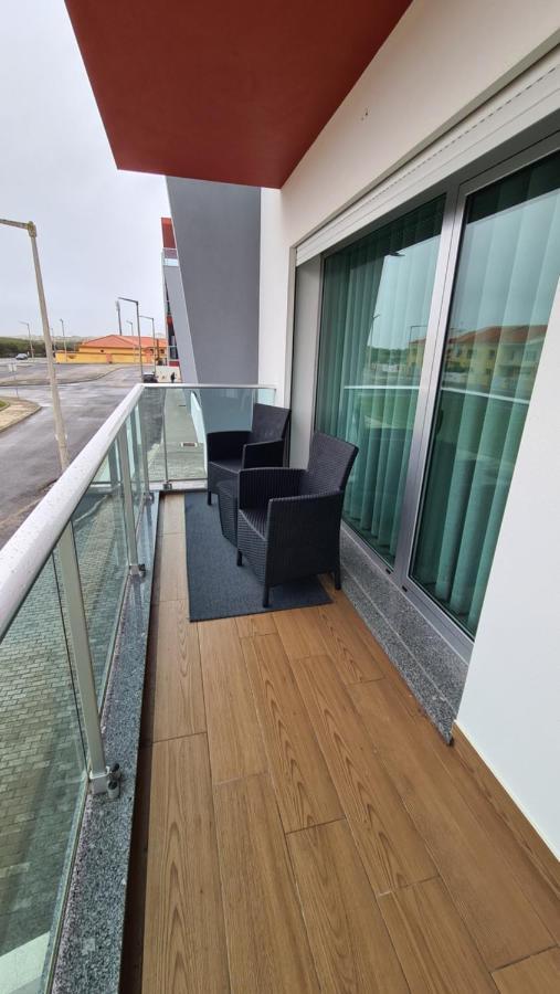Consolacao Beach Apartment Peniche Bagian luar foto